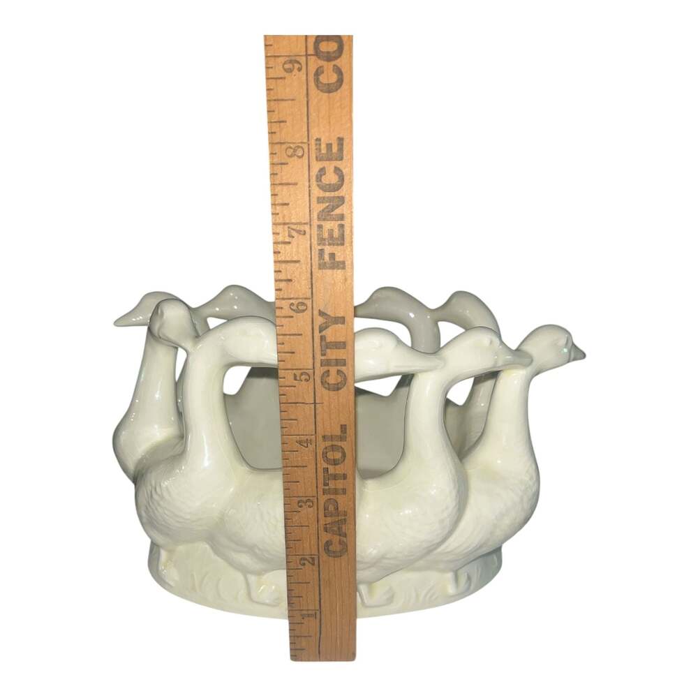 Holland Mold Vtg White Ceramic Gaggle of Geese Decorative Bowl Planter Centerpie - Picture 6 of 7